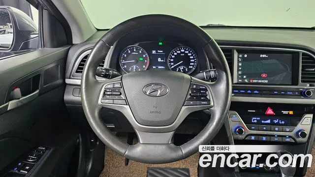 Hyundai Avante 2017 thumb 6