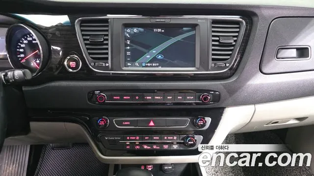 Kia Carnival 2019 thumb 12