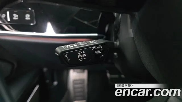Audi S8 2021 thumb 8