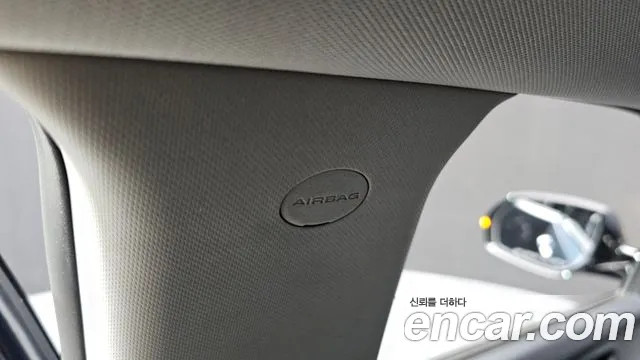 Hyundai Santafe 2015 thumb 3