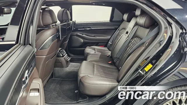 Genesis G90 2019 thumb 6