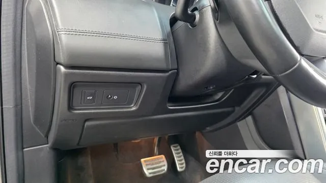 Land Rover Discovery Sport 2016 thumb 12