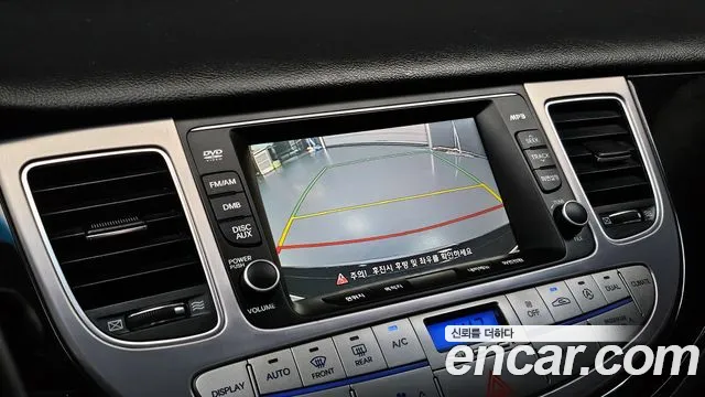 Hyundai Genesis 2013 thumb 12