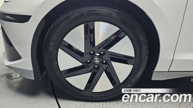 Hyundai Ioniq6 2022 thumb 3