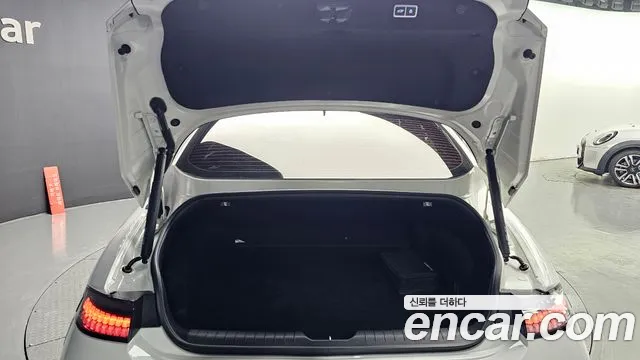 Hyundai Ioniq6 2022 thumb 10