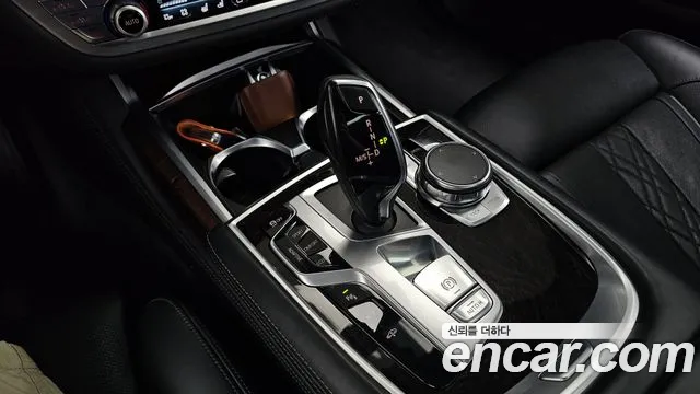 BMW 7 серии 2016 thumb 12