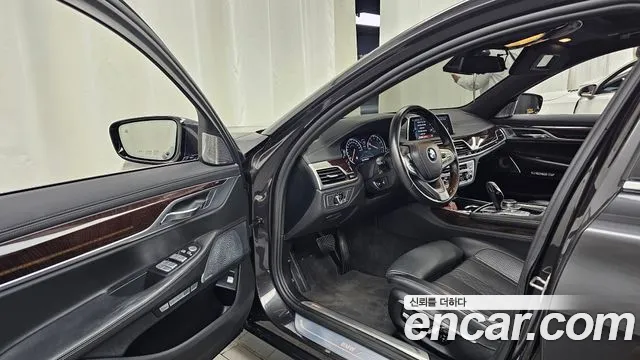BMW 7 серии 2016 thumb 11