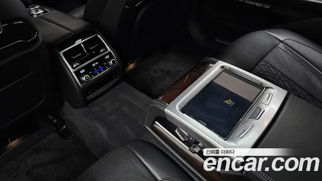 BMW 7 серии 2016 thumb 9