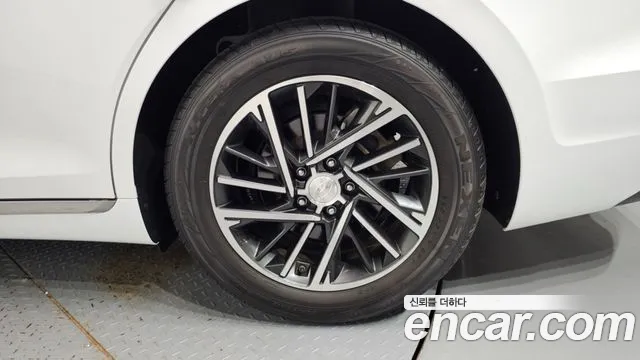 Hyundai Grandeur 2022 thumb 2