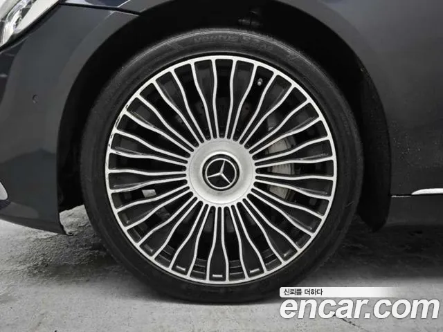 Mercedes-Benz S-Class 2014 thumb 11