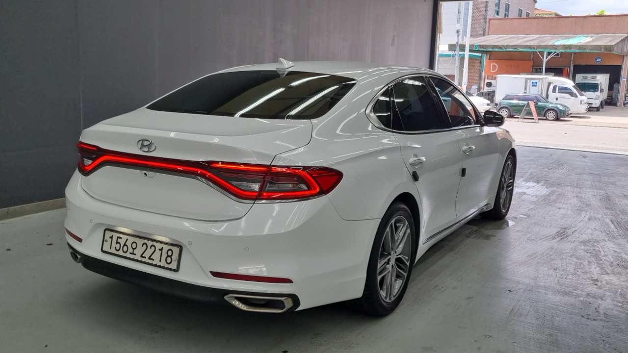 Hyundai Grandeur 2018 thumb 11