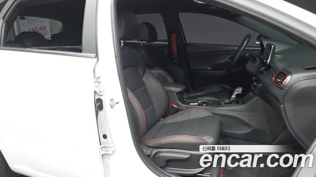 Hyundai i30 2020 thumb 12