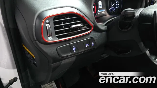 Hyundai i30 2020 thumb 4
