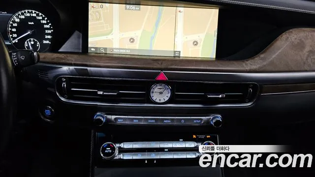 Genesis G90 2019 thumb 10