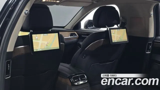 Genesis G90 2019 thumb 6