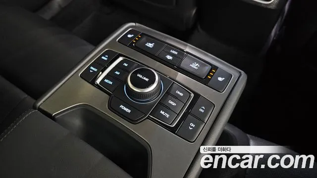 Hyundai Genesis 2015 thumb 3