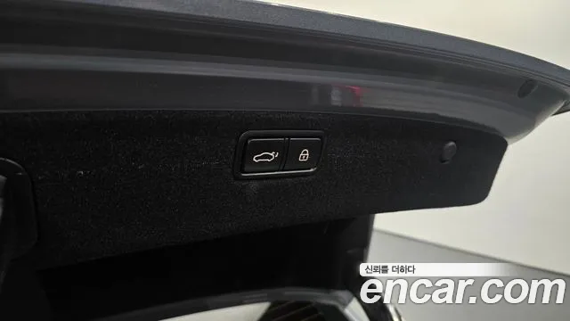 Hyundai Genesis 2015 thumb 4