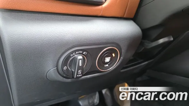 Maserati Levante 2020 thumb 10