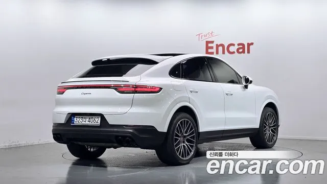 Porsche Cayenne 2022 thumb 5