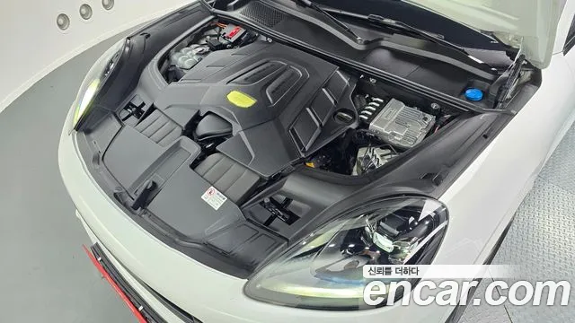 Porsche Cayenne 2022 thumb 8