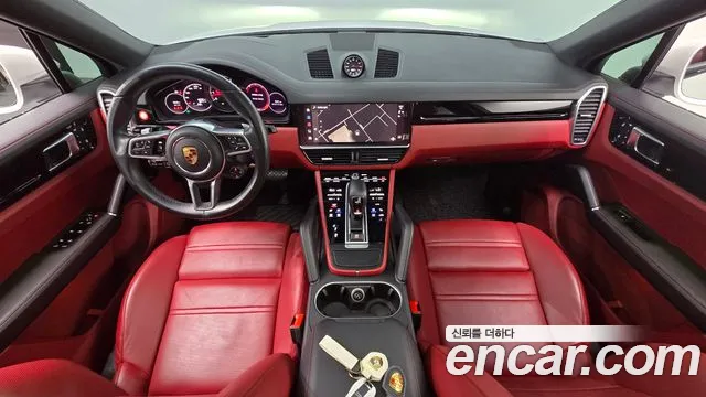 Porsche Cayenne 2022 thumb 2