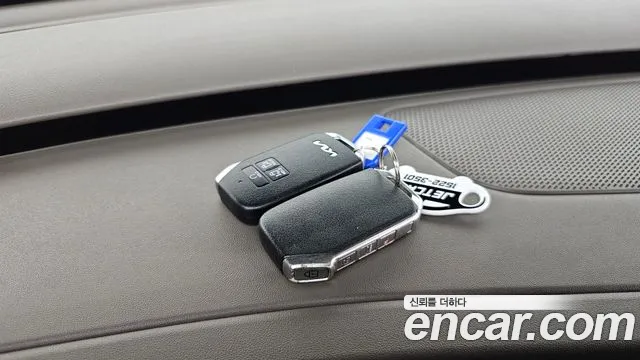 Kia Carnival 2021 thumb 9