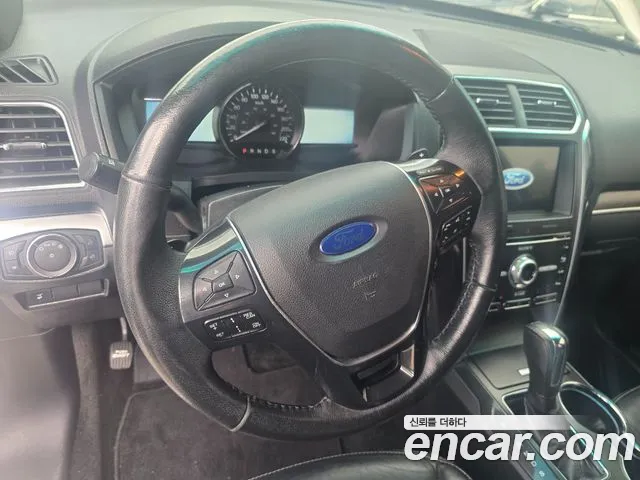 Ford Explorer 2017 thumb 5