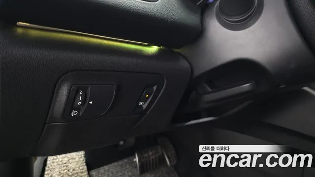 Renault Megane 2020 thumb 2