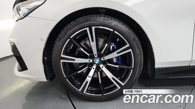 BMW 5 серии 2026 thumb 11