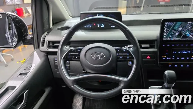 Hyundai Staria 2022 thumb 6