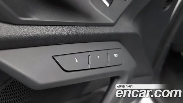 Audi RS3 2024 thumb 2