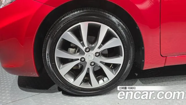 Hyundai Accent 2013 thumb 12