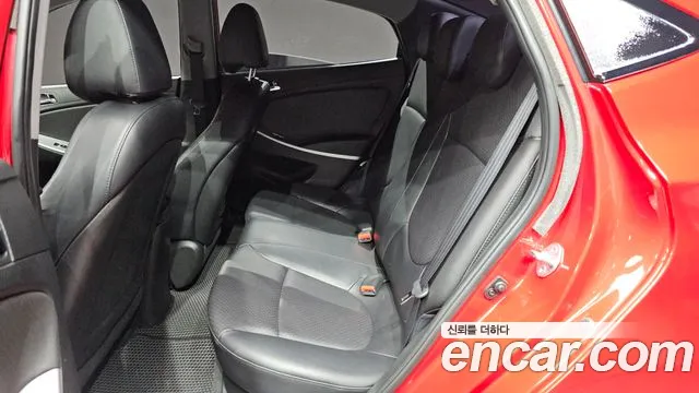 Hyundai Accent 2013 thumb 11