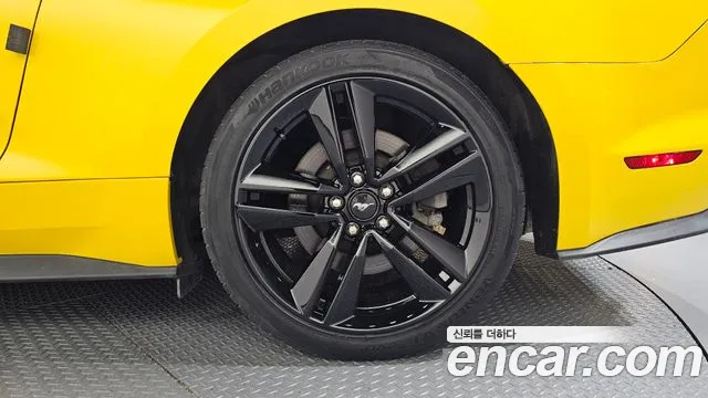 Ford Mustang Mach-E 2017 thumb 11