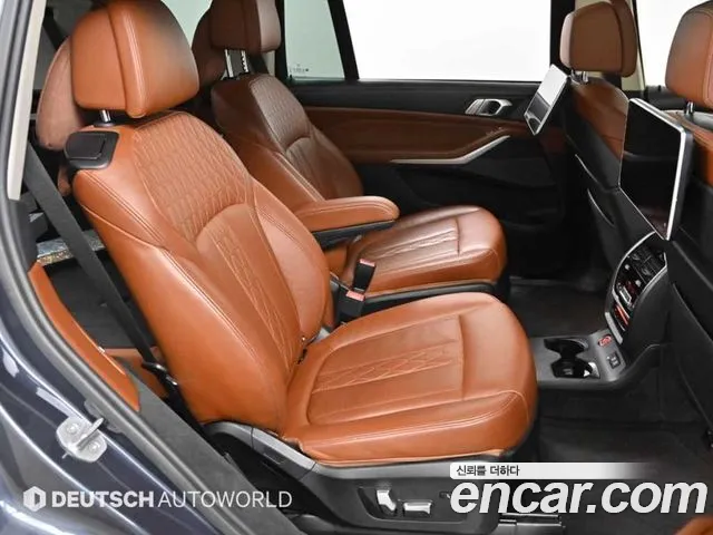 BMW X7 2020 thumb 11