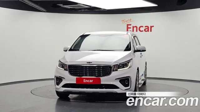 Kia Carnival 2019 thumb 10