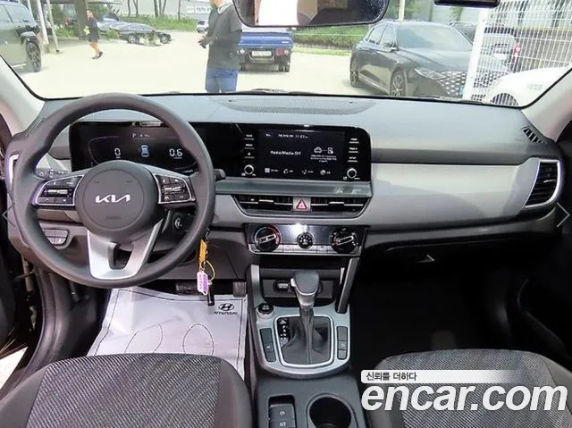 Kia Seltos 2023 thumb 10