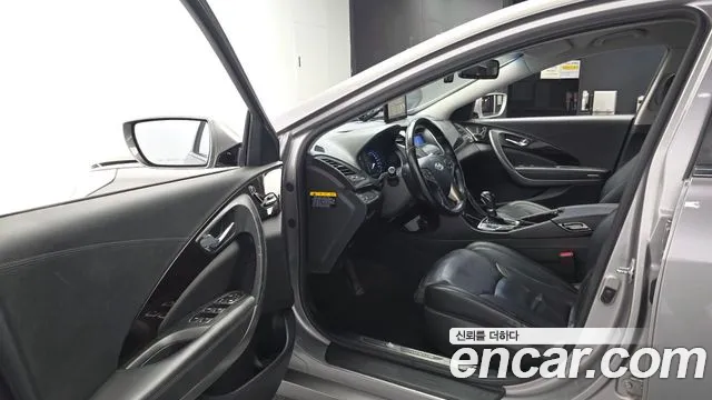 Hyundai Grandeur 2011 thumb 12
