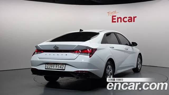 Hyundai Elantra 2021 thumb 3