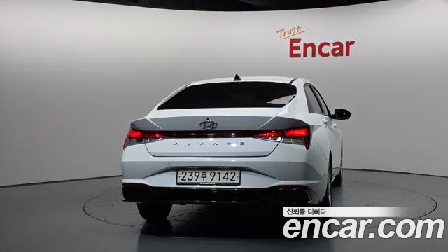Hyundai Elantra 2021 thumb 4