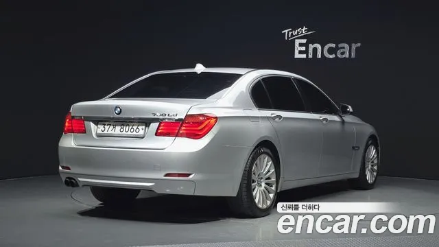 BMW 7 серии 2011 thumb 10