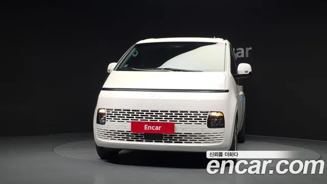 Hyundai Staria 2024 thumb 12