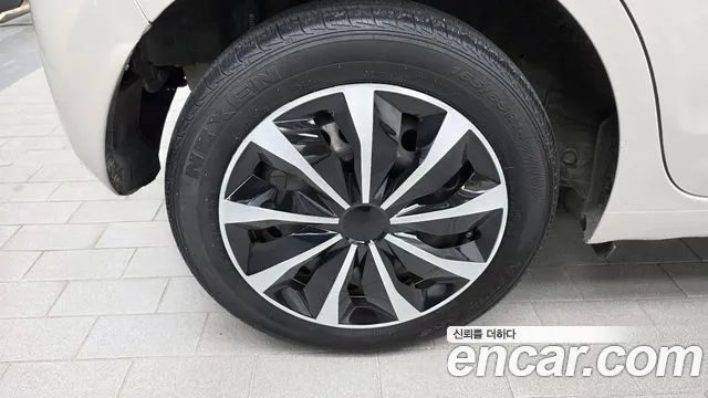 Chevrolet Spark 2017 thumb 10