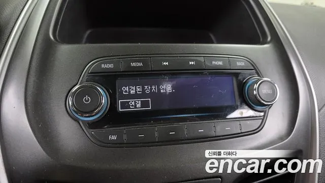 Chevrolet Spark 2017 thumb 2