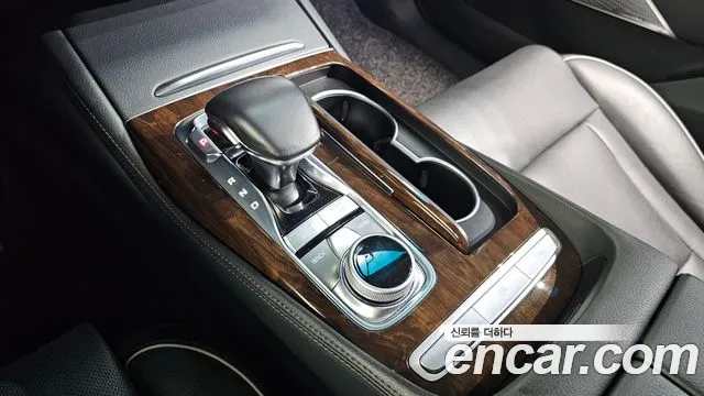 Kia K9 2019 thumb 2