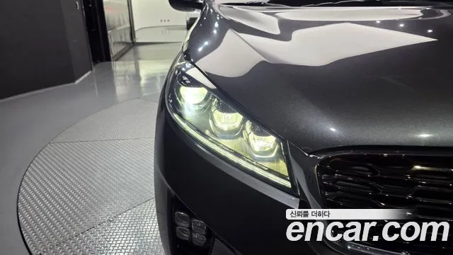 Kia Sorento 2019 thumb 6