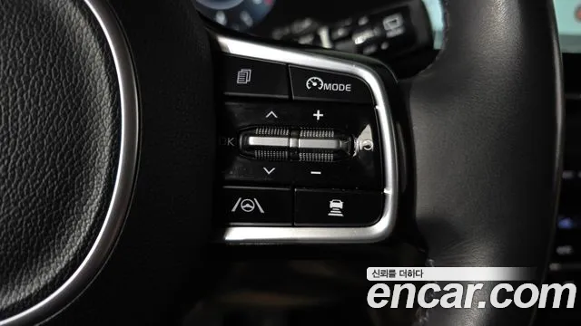 Kia Carnival 2023 thumb 12