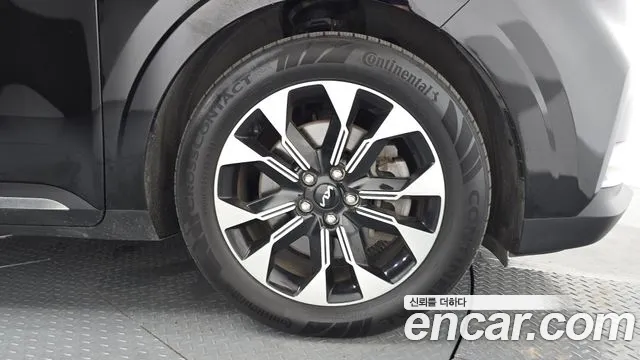Kia Carnival 2023 thumb 7