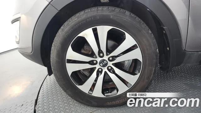 Kia Sportage 2013 thumb 10