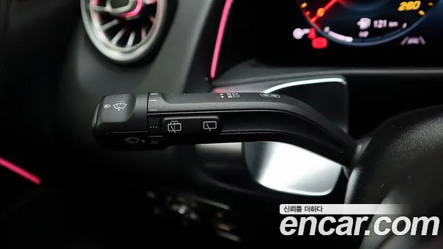 Mercedes-Benz GLB 2021 thumb 6